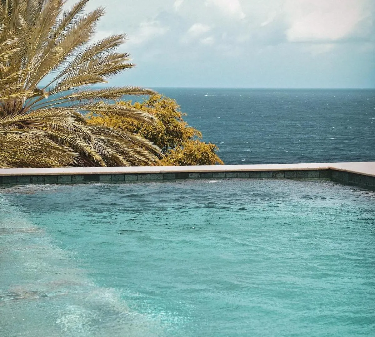 Brand New Organic Shaped Villa Aya, Vista Royal, 180 Seaview, Bali Design Jan Thiel